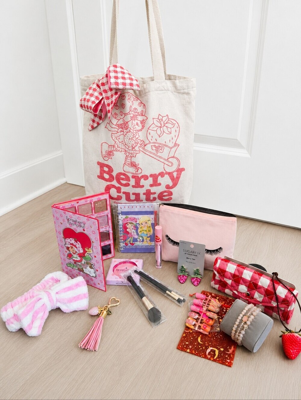 Berry Sweet Strawberry Shortcake Mega Bundle | 17-Piece Gift Set